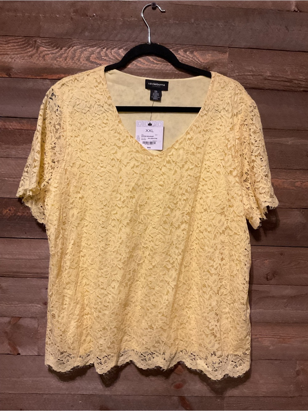 NWT SHARP LIZ CLAIBORNE YELLOW LINED LACE PULLOVER V-NECK TOP SHORT SLEEVES